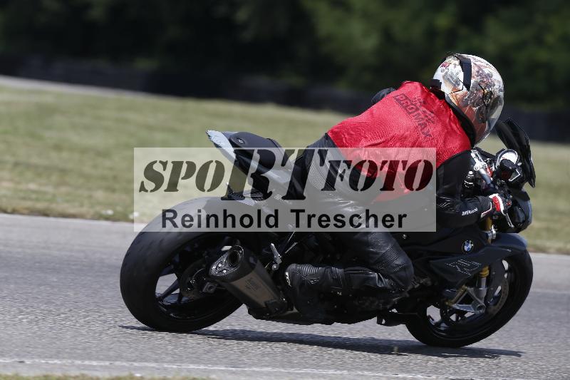 Archiv-2025/29 21.06.2025 PROMAX ADR/Gruppe gruen/backside